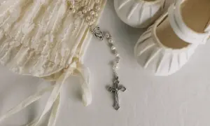 Chrzciny bez stresu: Jak zorganizować niezapomniane przyjęcie?